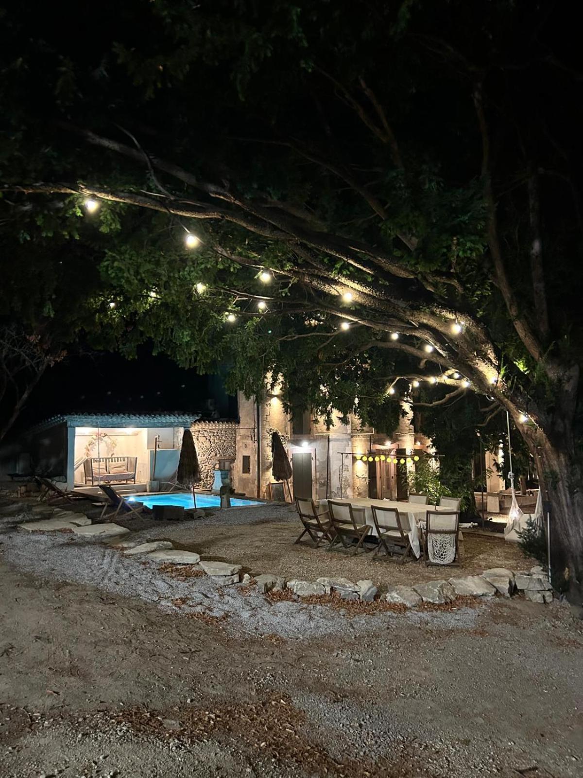 Maison D'Hotes La Datcha มาโนสก์ ภายนอก รูปภาพ
